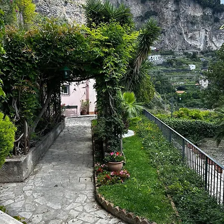 Villa Lelle *