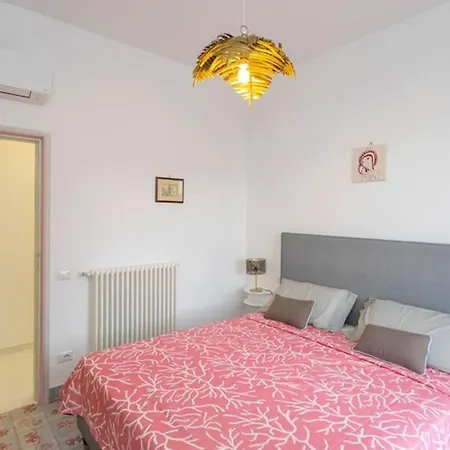 Lelle Villa *