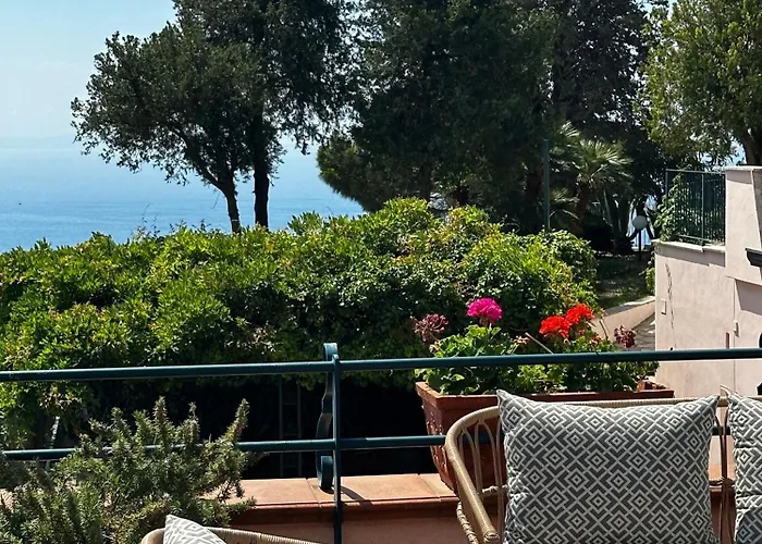 Lelle Амальфи